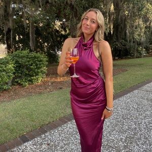 AMANDA UPRICHARD SAMBA GOWN WORN ONCE COLOR AUBERGINE